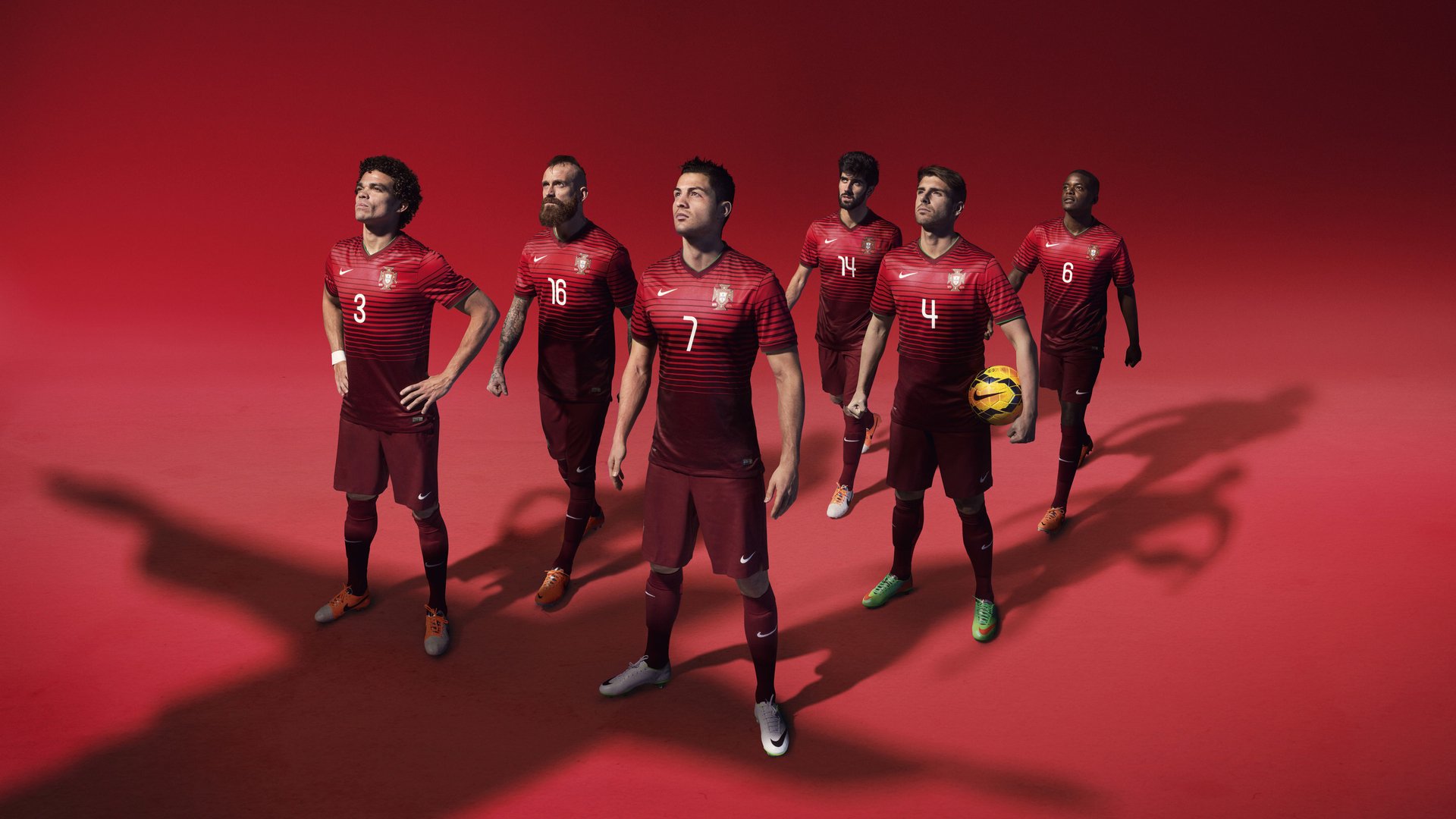 以足球为主题的虚拟现实逃脱游戏爆火，吸引极大关注，能玩虚拟足球的app