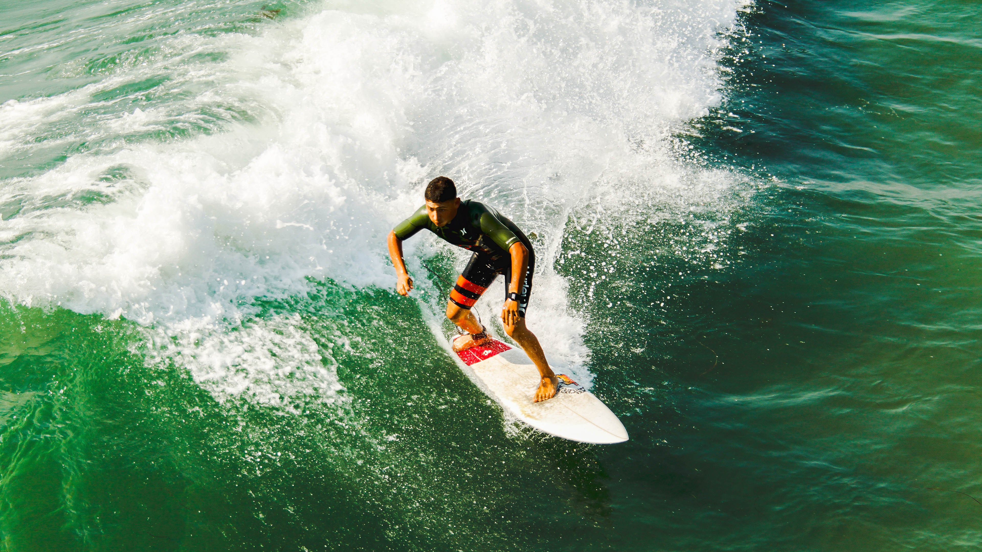 未来足球比赛场馆融入创新生态系统，打造绿色可持续典范，足球场馆建设