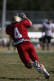 中国足球球员进攻型中场的角色演变与典型案例分析，足坛进攻型中场